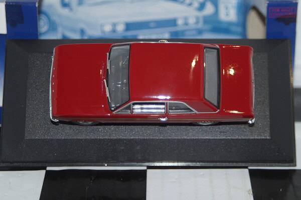 Vanguards ford cortina mk2 twin cam (lotus) va04117 1:43