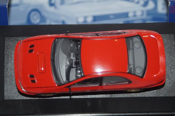 Vanguards subaru impreza turbo (uk type d) va12103 1:43 scale
