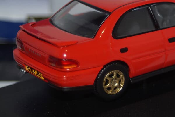 Vanguards subaru impreza turbo (uk type d) va12103 1:43 scale