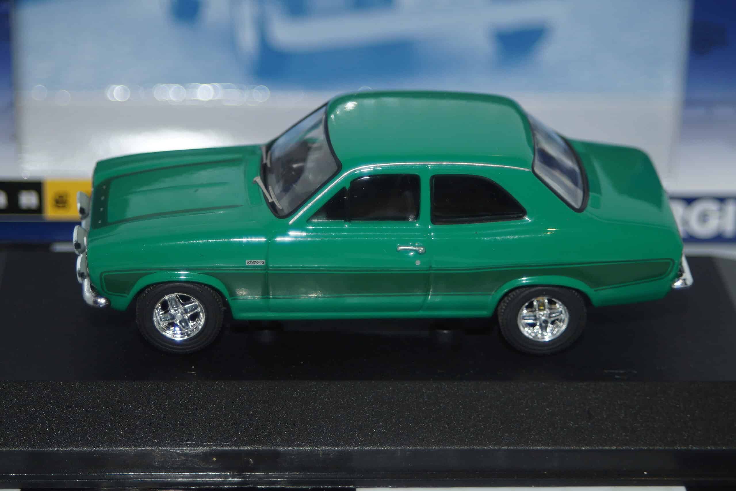 Corgi vanguards ford escort mk1 rs2000 modena green ref va09522 1:43
