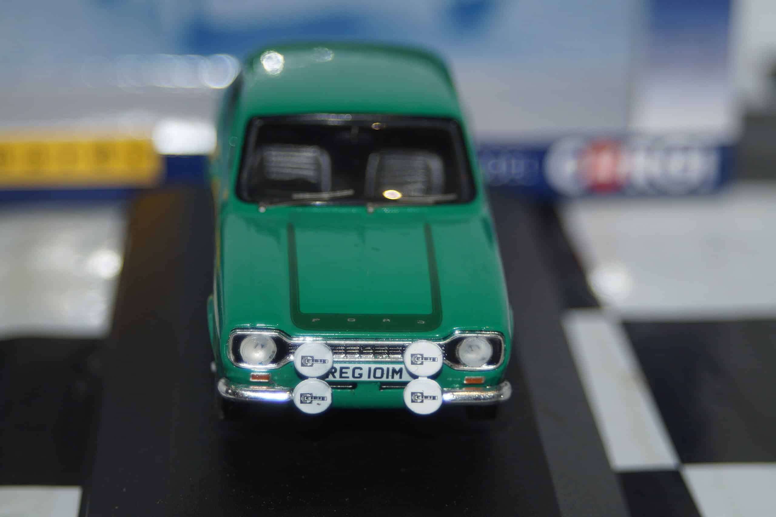 Corgi vanguards ford escort mk1 rs2000 modena green ref va09522 1:43