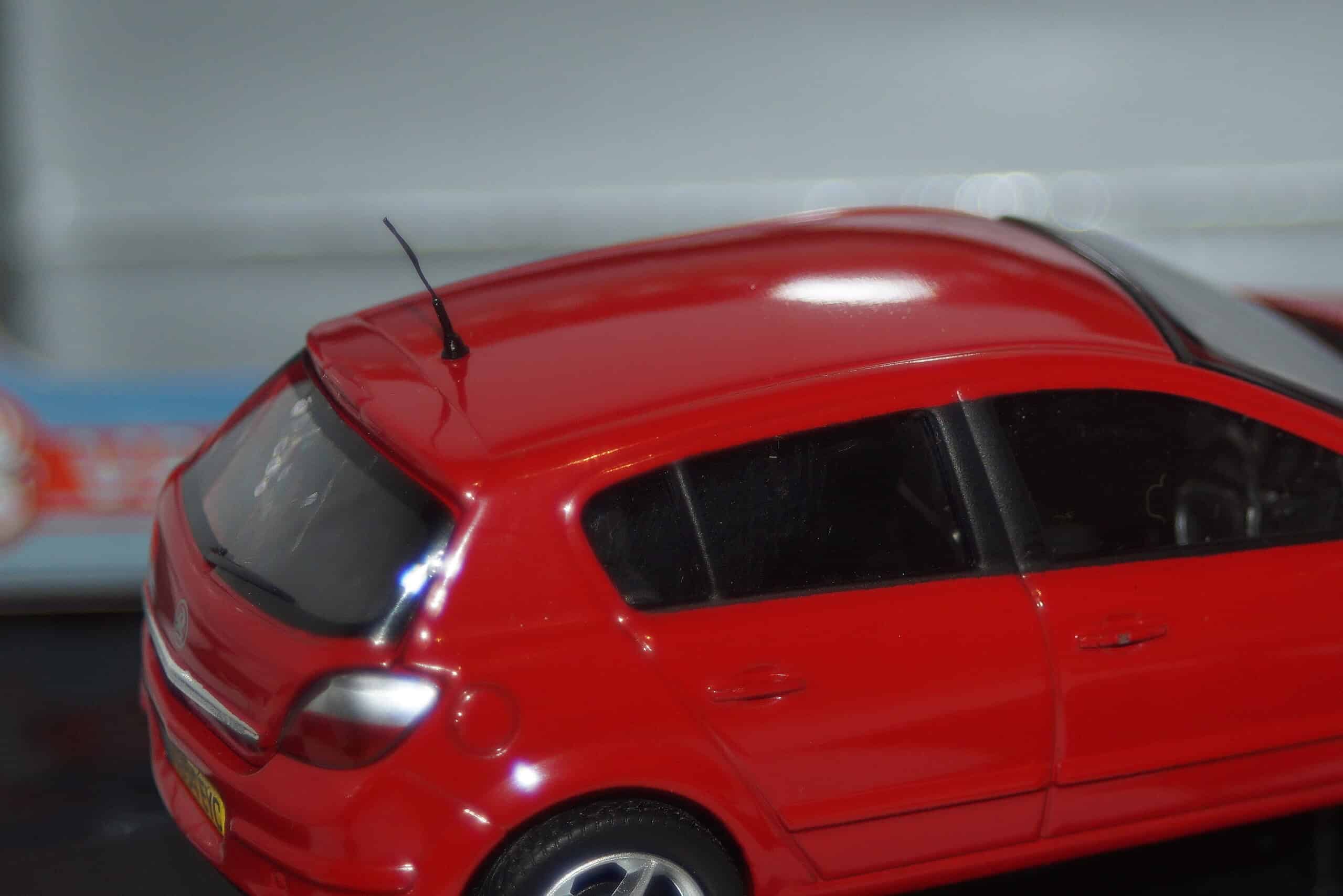 Vanguards vauxhall astra flame red va09402 1:43 scale