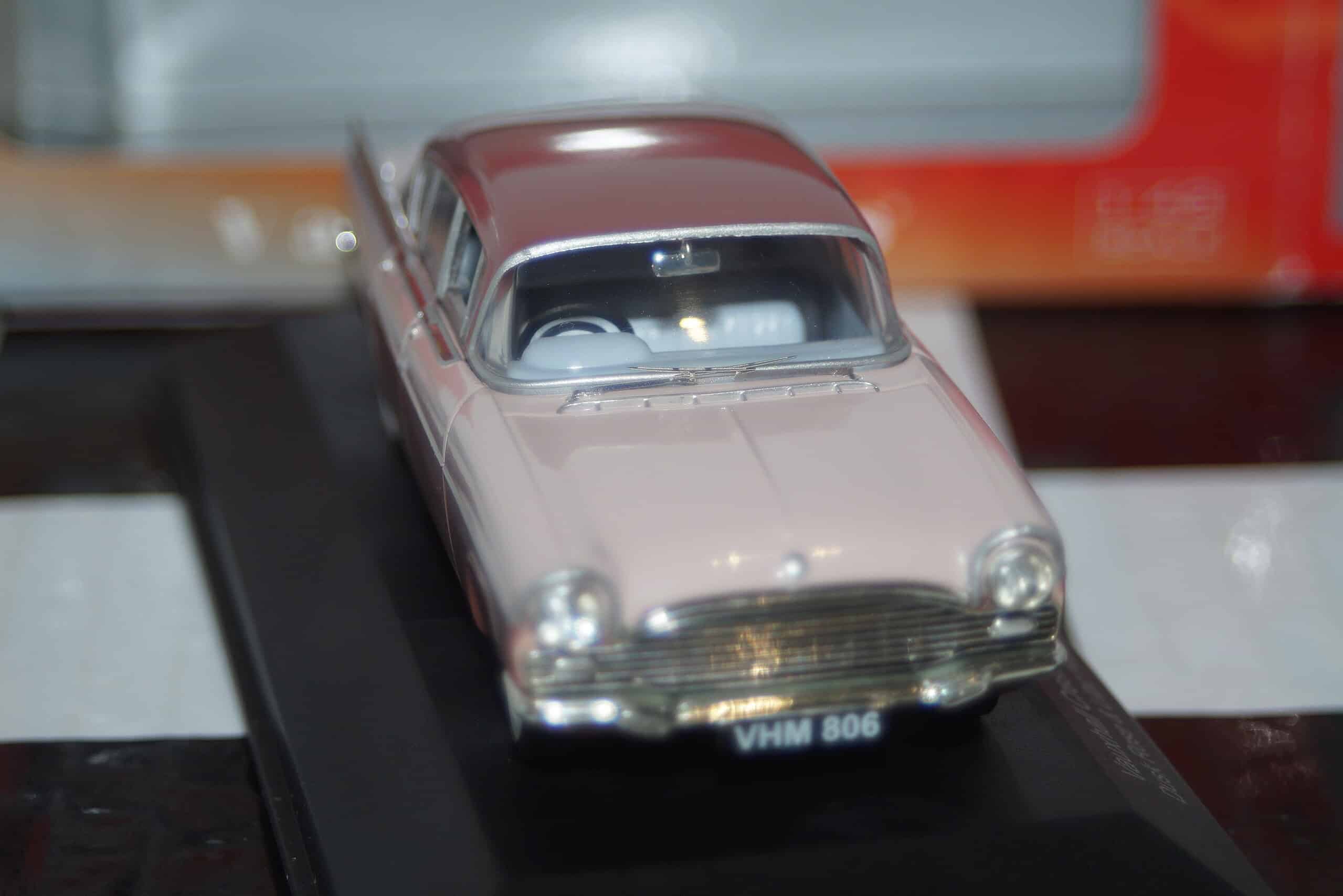 Vanguards vauxhall cresta pa dusk rose, edition 2 va06400 1:43 scale