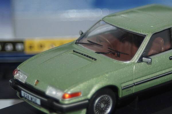 Corgi vanguards rover sd1 3500 v8 vp green va09012 1:43