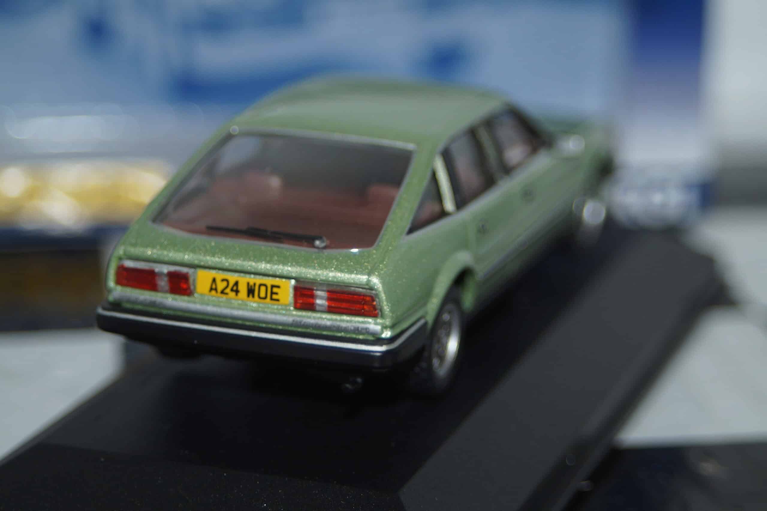 Corgi vanguards rover sd1 3500 v8 vp green va09012 1:43