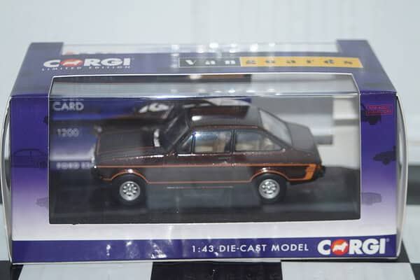 Corgi vanguards ford escort mk2 1600 sport ref va12622 1:43
