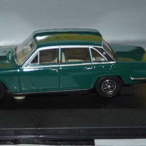 Vanguards triumph 2.5 p1 mk2 emerald green va08200 1:43 scale