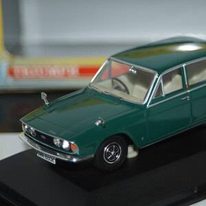 Vanguards triumph 2.5 p1 mk2 emerald green va08200 1:43 scale