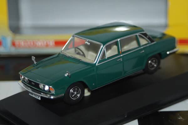 Vanguards triumph 2.5 p1 mk2 emerald green va08200 1:43 scale
