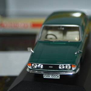 Vanguards triumph 2.5 p1 mk2 emerald green va08200 1:43 scale