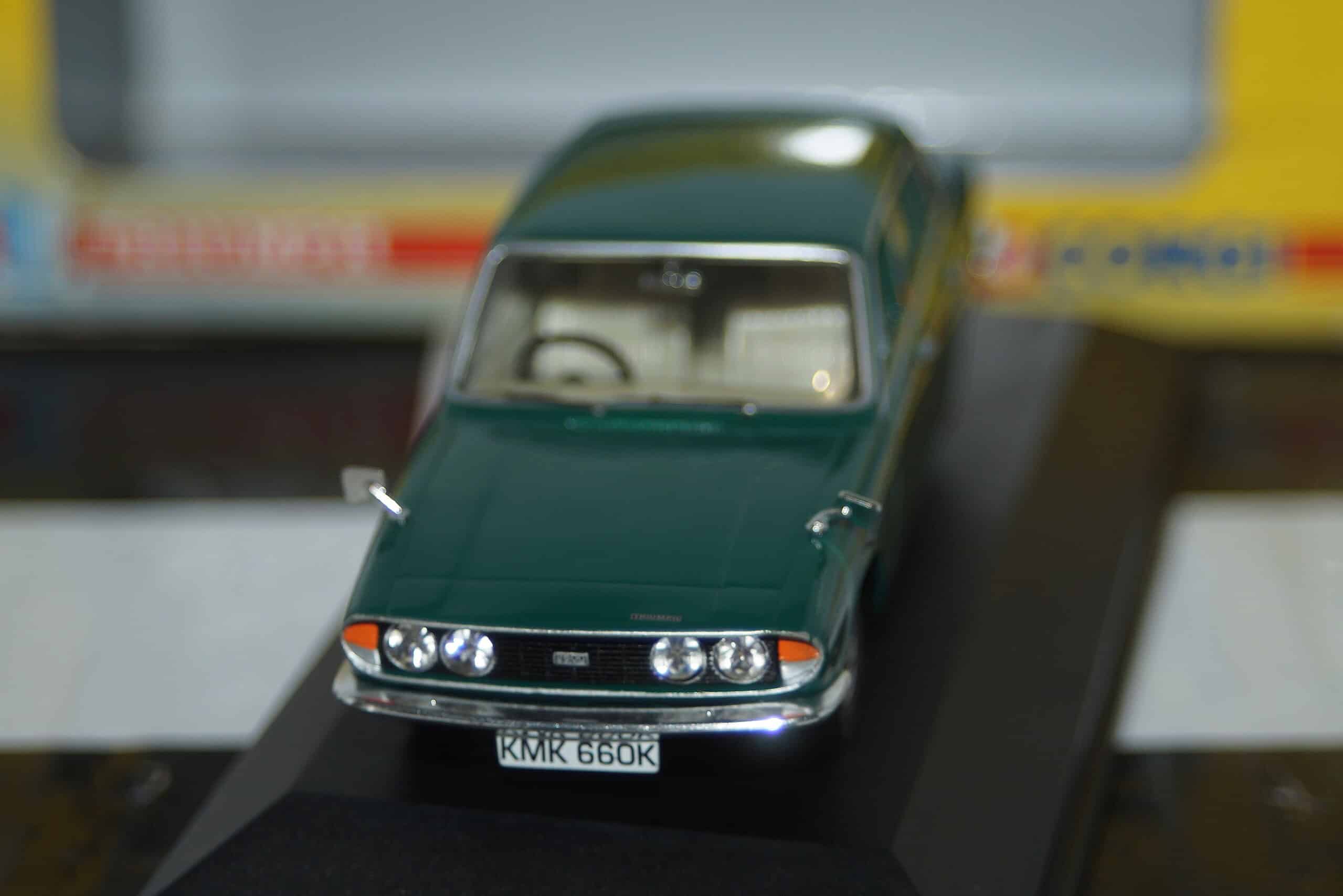 Vanguards triumph 2.5 p1 mk2 emerald green va08200 1:43 scale