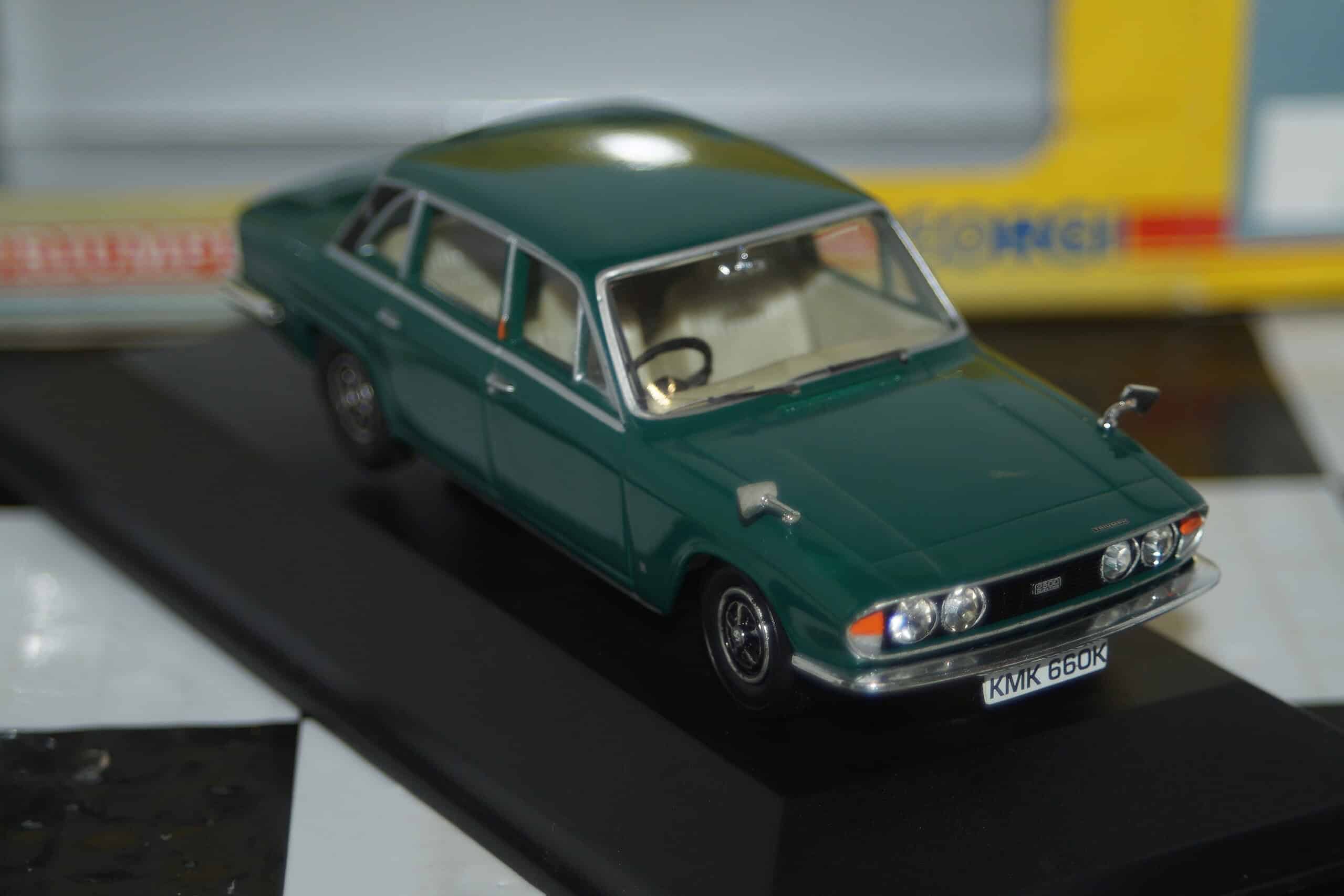 Vanguards triumph 2.5 p1 mk2 emerald green va08200 1:43 scale