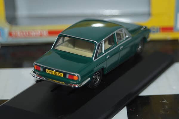 Vanguards triumph 2.5 p1 mk2 emerald green va08200 1:43 scale