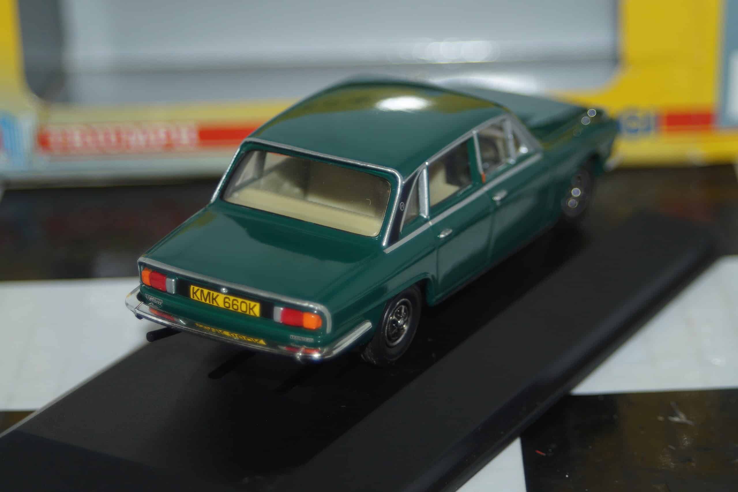 Vanguards triumph 2.5 p1 mk2 emerald green va08200 1:43 scale