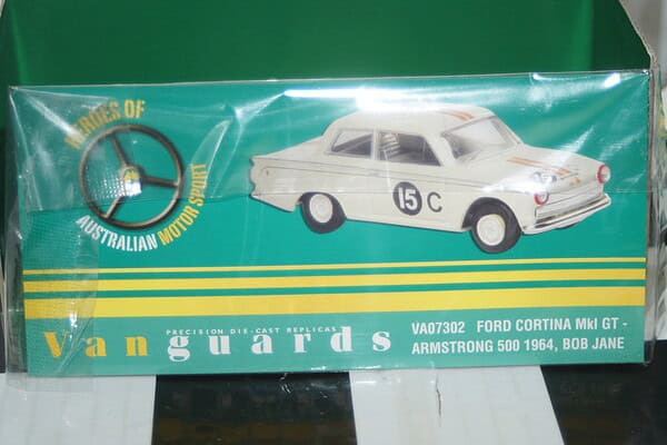 Vanguards ford cortina mk1 gt armstrong 500 ref va07302 1:43