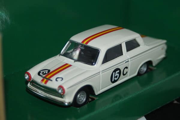 Vanguards ford cortina mk1 gt armstrong 500 ref va07302 1:43