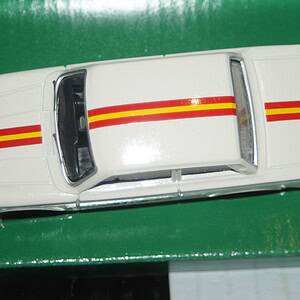 Vanguards ford cortina mk1 gt armstrong 500 ref va07302 1:43