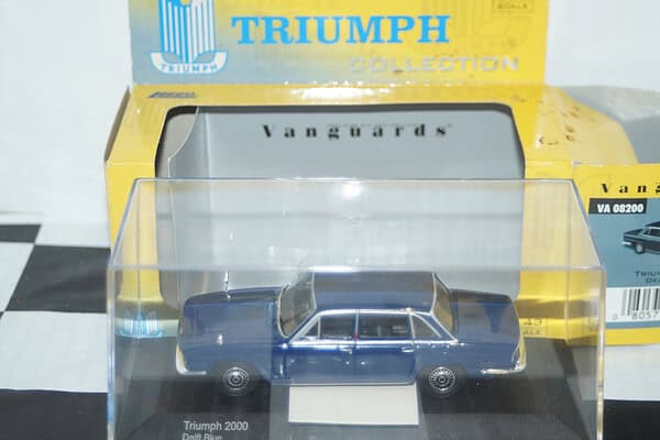 Vanguards triumph 2000 delft blue va08200 1:43 scale