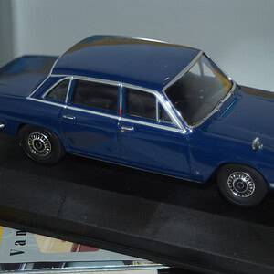 Vanguards triumph 2000 delft blue va08200 1:43 scale