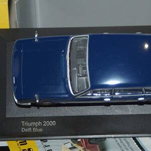 Vanguards triumph 2000 delft blue va08200 1:43 scale
