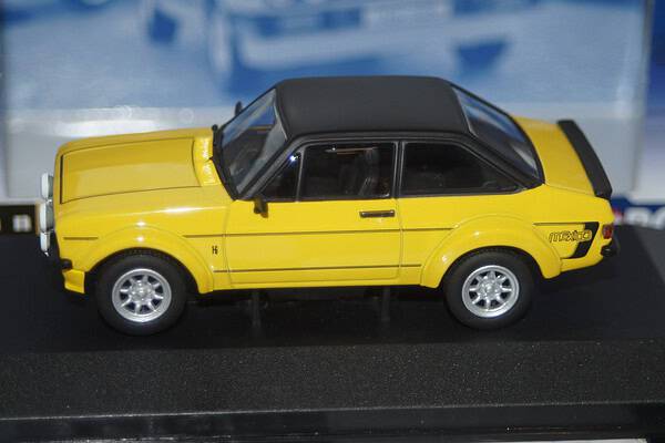 Corgi vanguards ford escort mk2 rs mexico signal yellow ref va12612 1:43