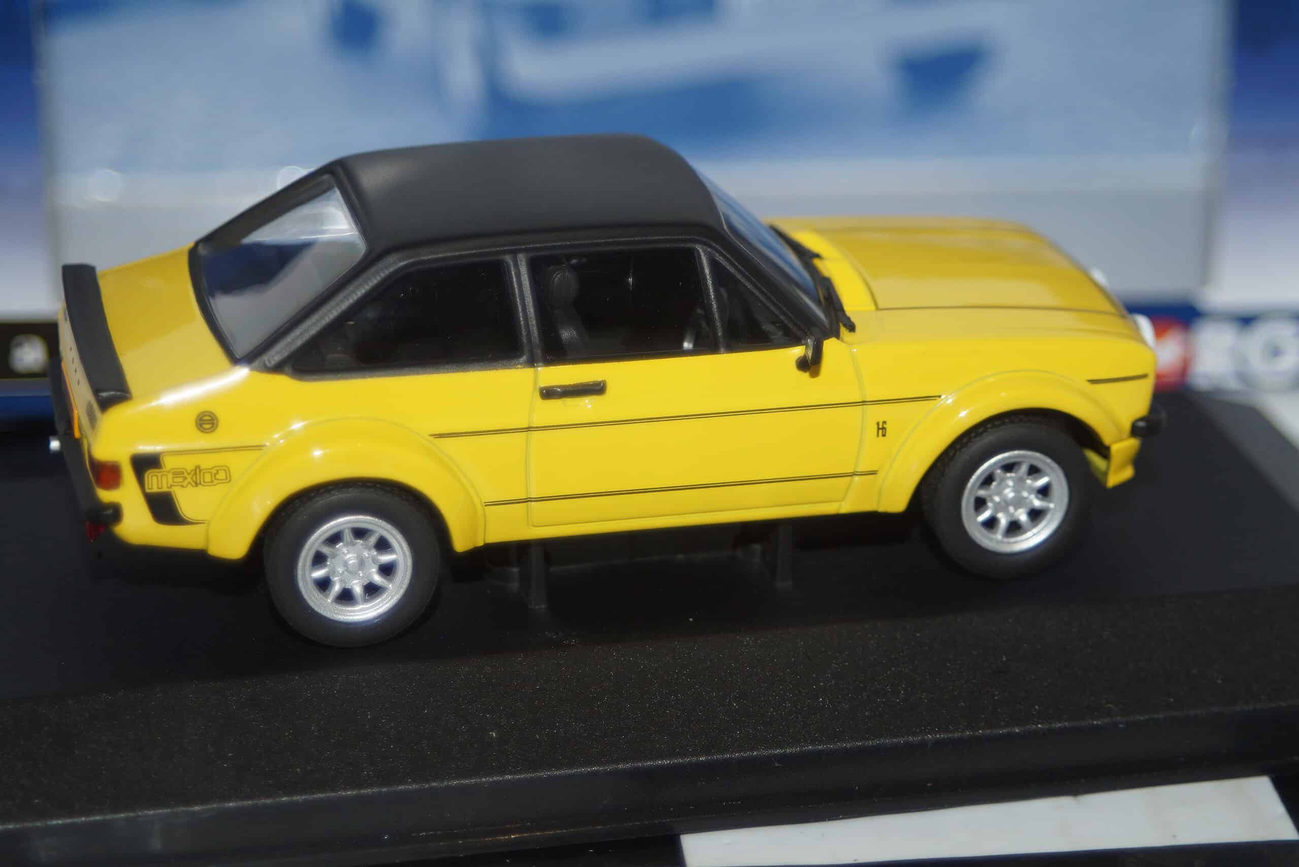 Corgi vanguards ford escort mk2 rs mexico signal yellow ref va12612 1:43
