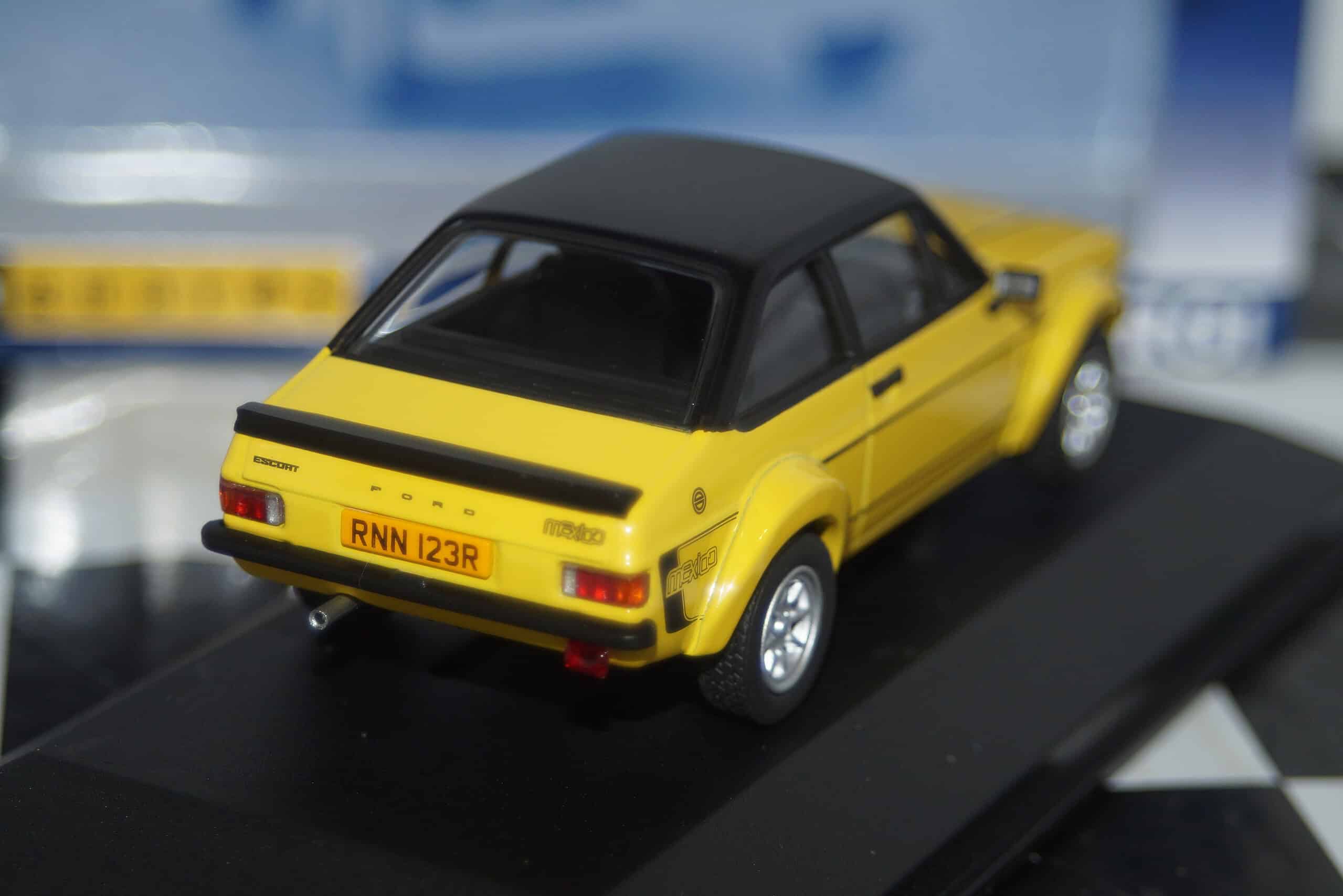 Corgi vanguards ford escort mk2 rs mexico signal yellow ref va12612 1:43