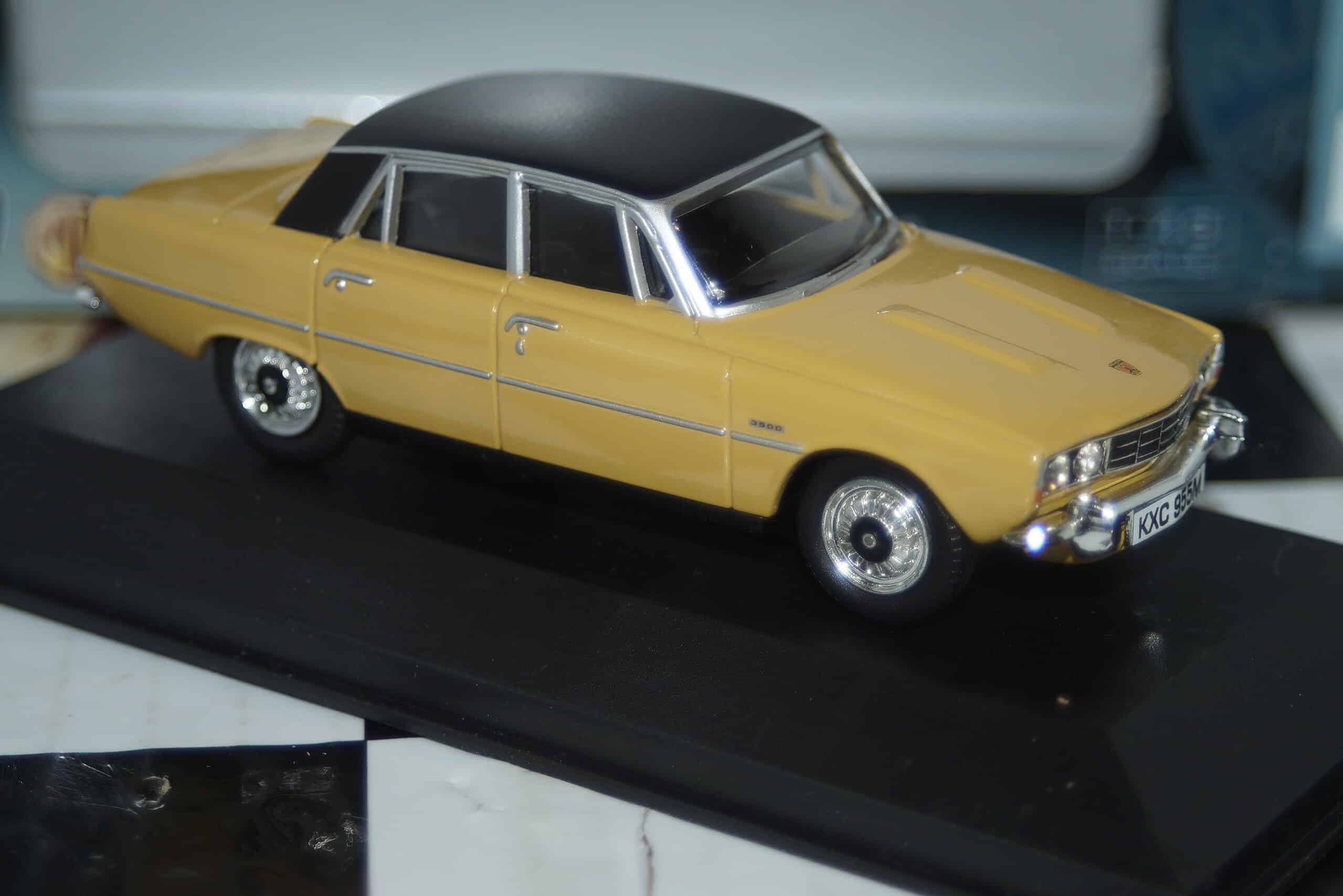 Vanguards rover 3500 v8 almond va06500 1:43 scale 2nd issue