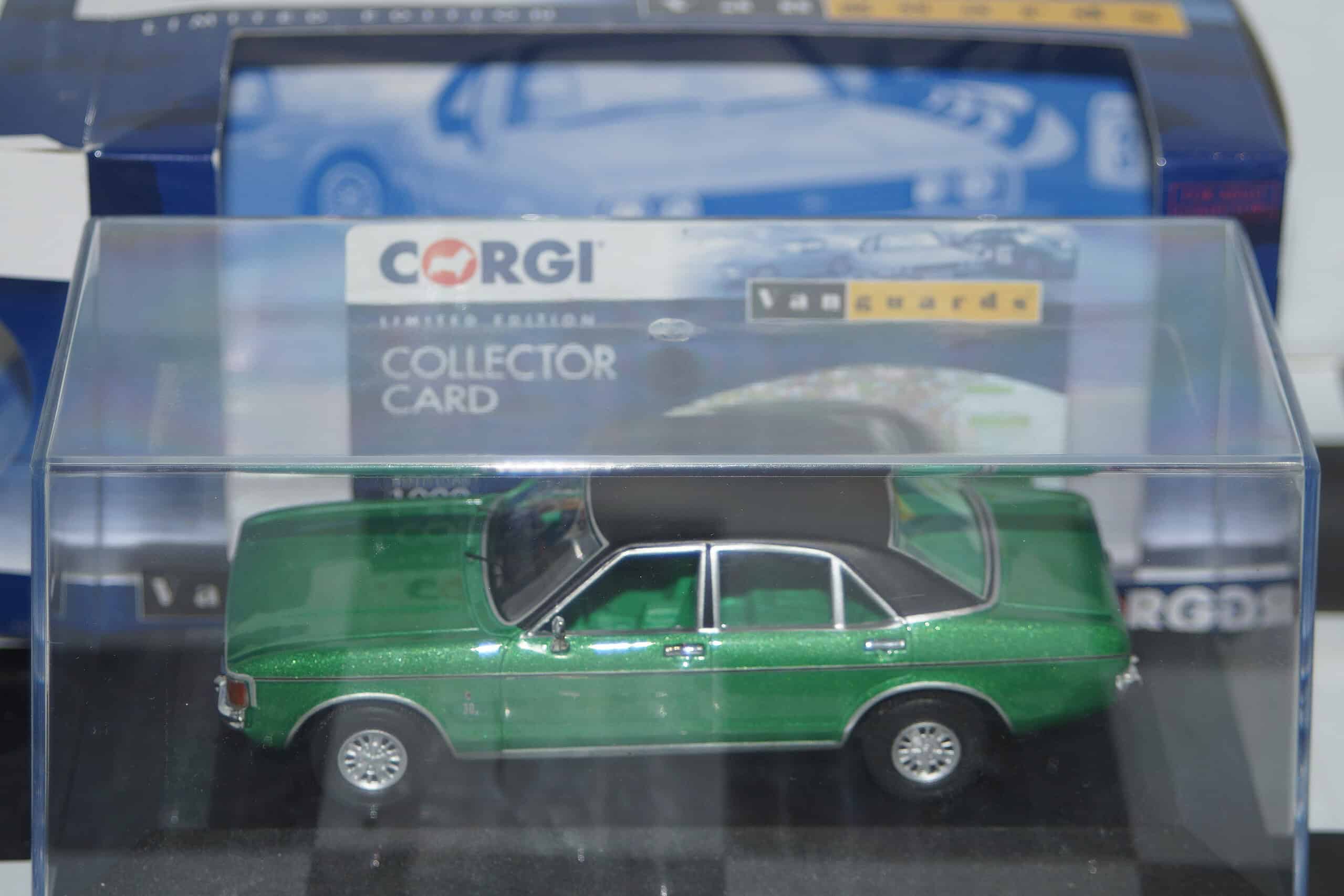 Corgi vanguards ford granada mk1 ghia jade green va05212 1:43