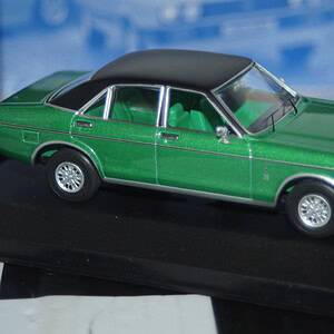 Corgi vanguards ford granada mk1 ghia jade green va05212 1:43