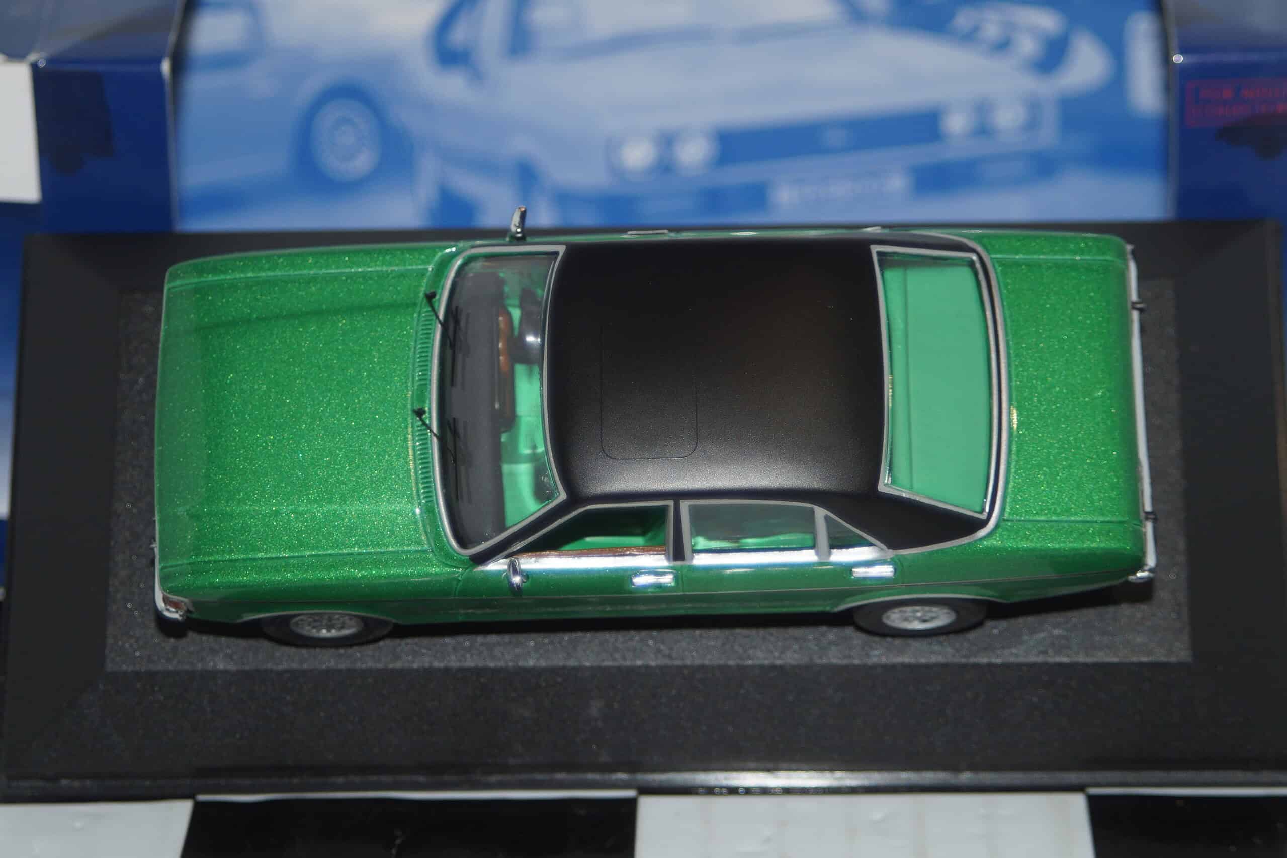 Corgi vanguards ford granada mk1 ghia jade green va05212 1:43
