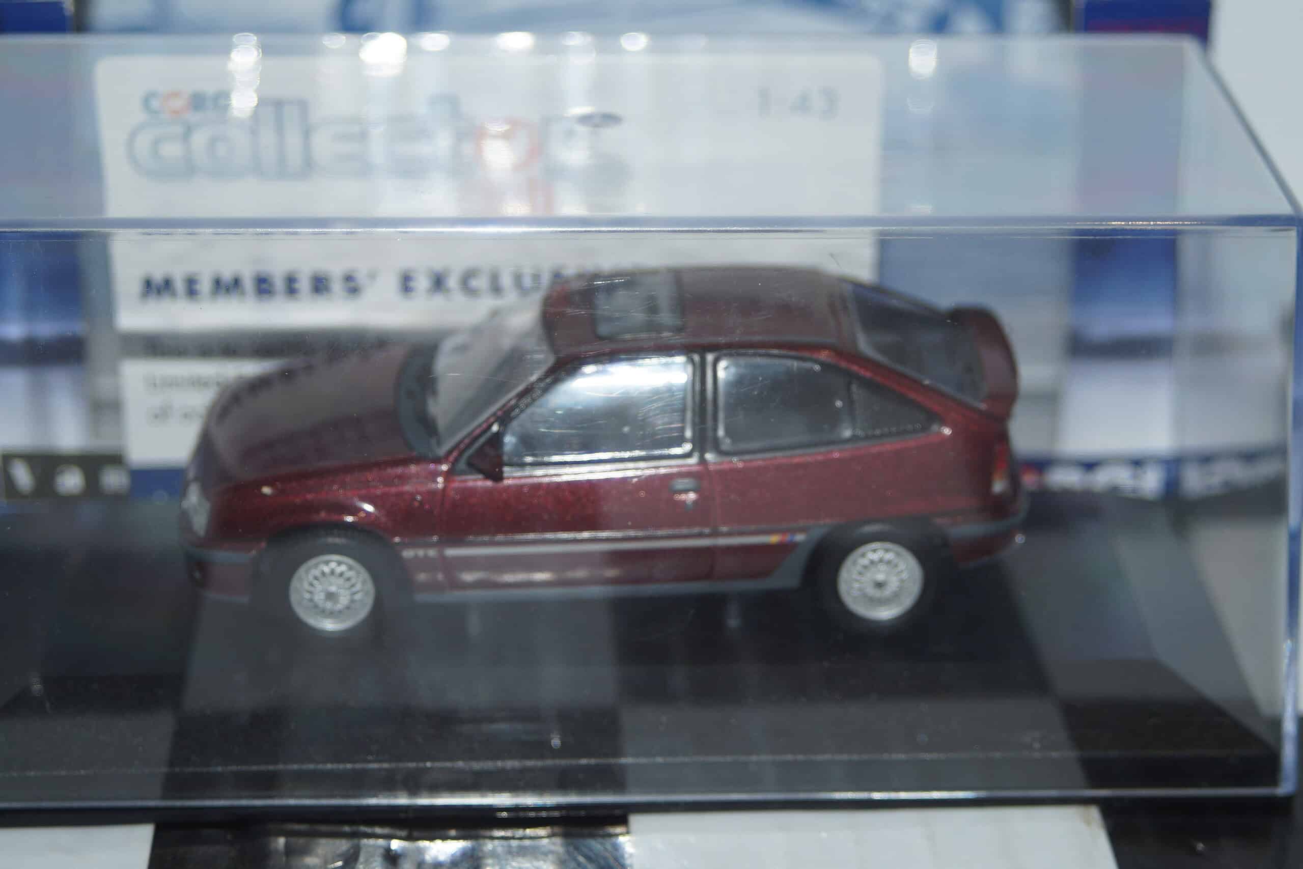 Corgi vanguards vauxhall astra mk2 gte 16v bordeaux red va13205b 1:43