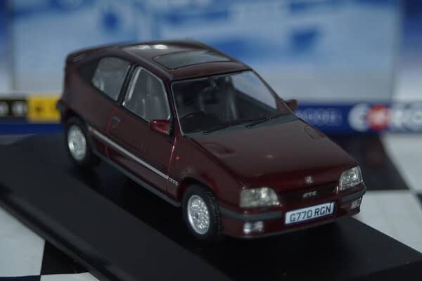 Corgi vanguards vauxhall astra mk2 gte 16v bordeaux red va13205b 1:43