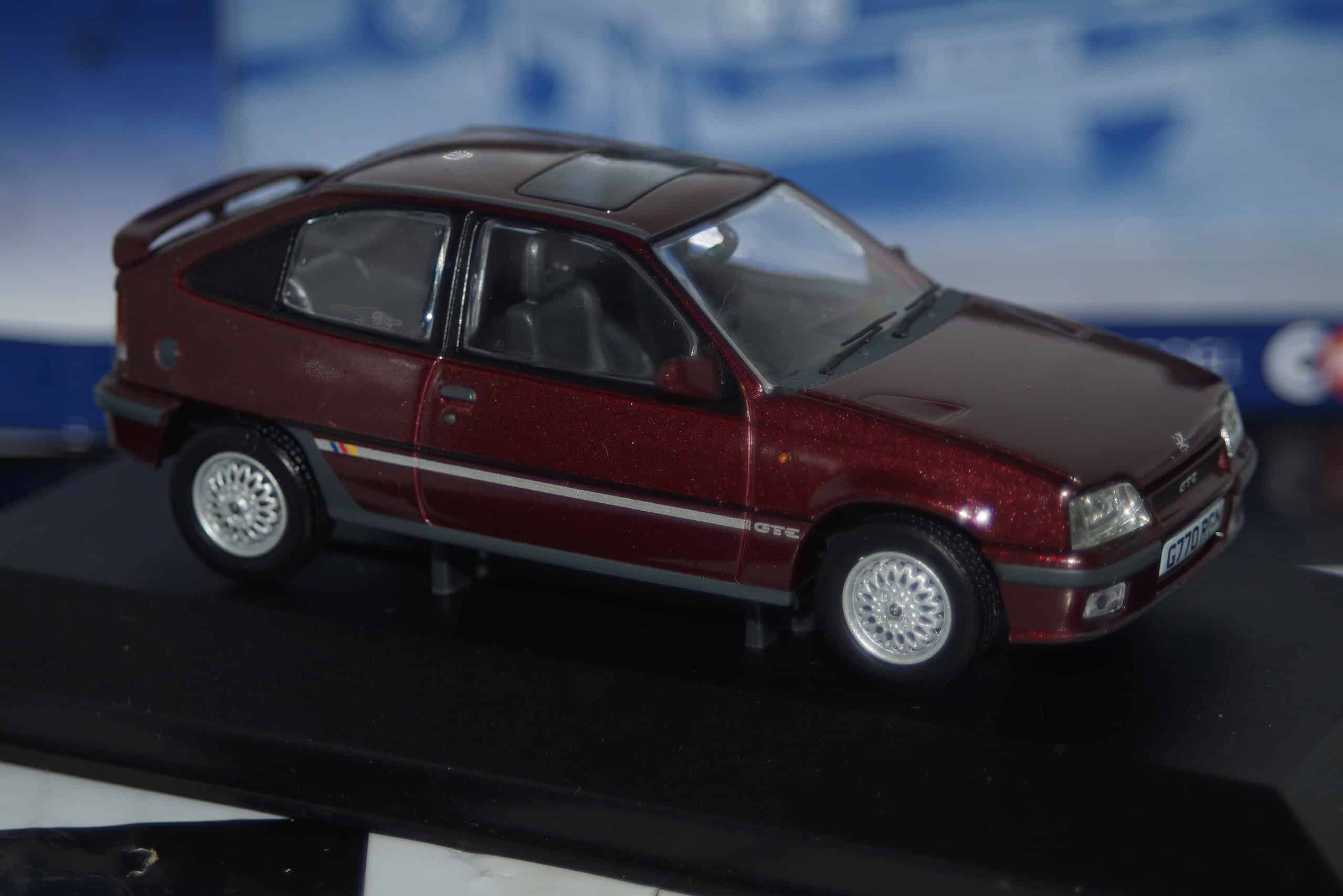 Corgi vanguards vauxhall astra mk2 gte 16v bordeaux red va13205b 1:43