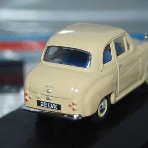 Vanguards austin a35 saloon country cream va02309e 1:43