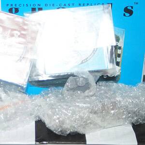 Vanguards rover 200 & jaguar xk120 diorama ref pd1002 1:43