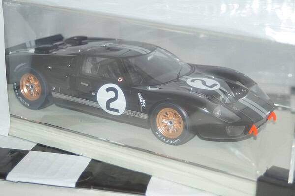 Spark ford gt 40 winner le mans 1968 18lm68 1:18 scale resin