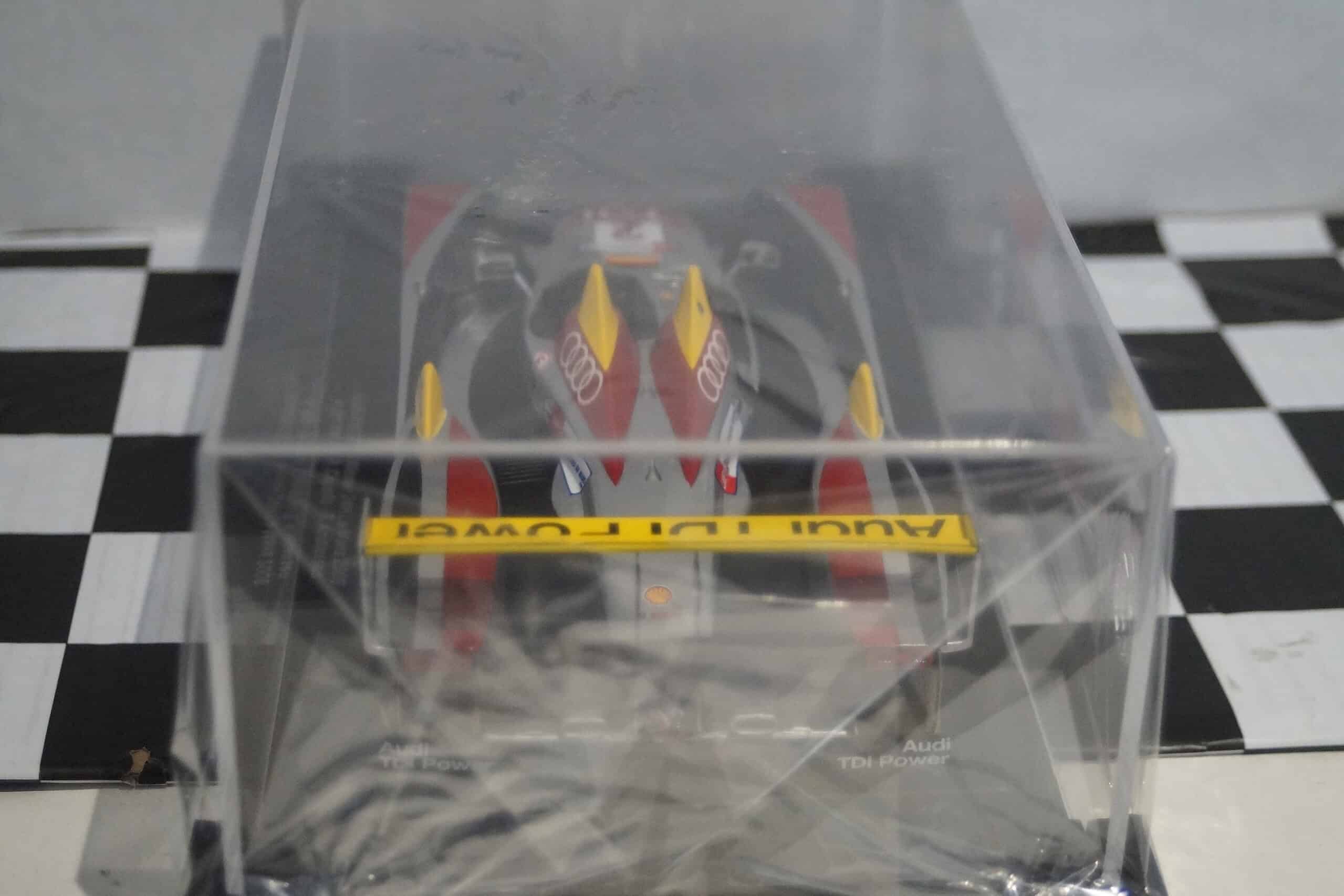 Spark audi r10 tdi winner le mans 2008 18lm08 1:18 scale resin