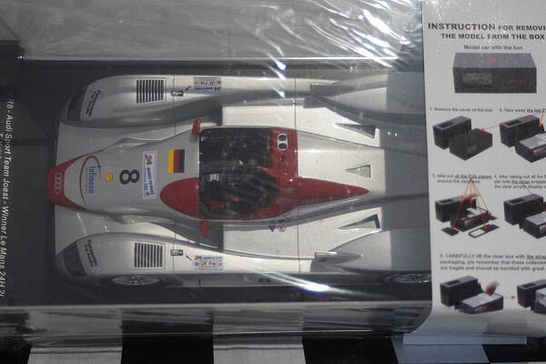 Spark audi r8 tdi winner le mans 2008 18lm00 1:18 scale resin