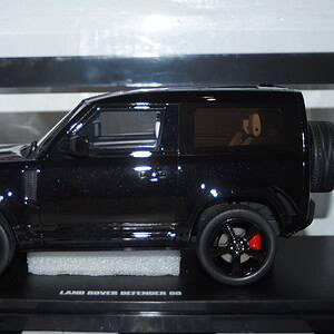 Gt spirit land rover defender 90 p400x - dynamix in black 1:18 resin gt992