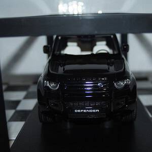 Gt spirit land rover defender 90 p400x - dynamix in black 1:18 resin gt992