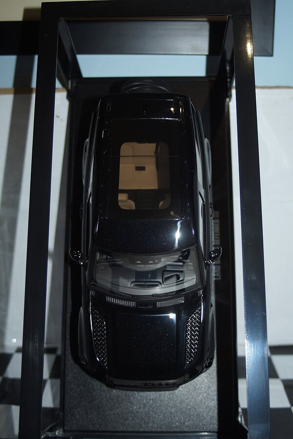 Gt spirit land rover defender 90 p400x - dynamix in black 1:18 resin gt992