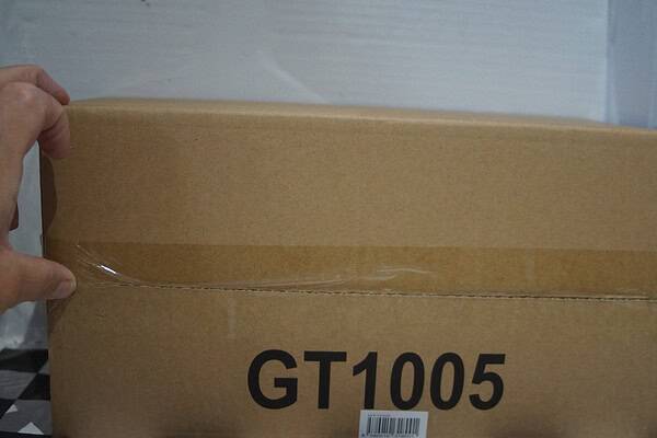 Gt spirit porsche 928s tobacco metallic 1:18 resin gt1005