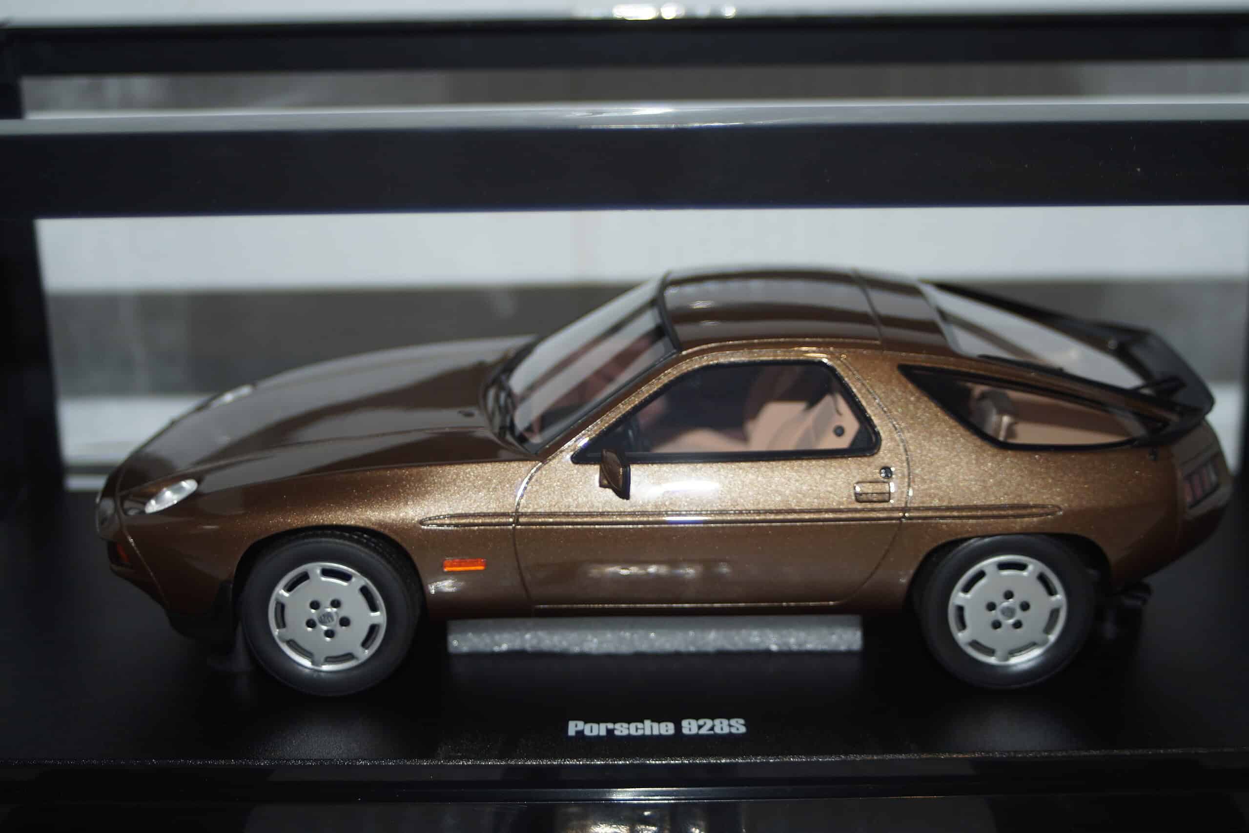 Gt spirit porsche 928s tobacco metallic 1:18 resin gt1005