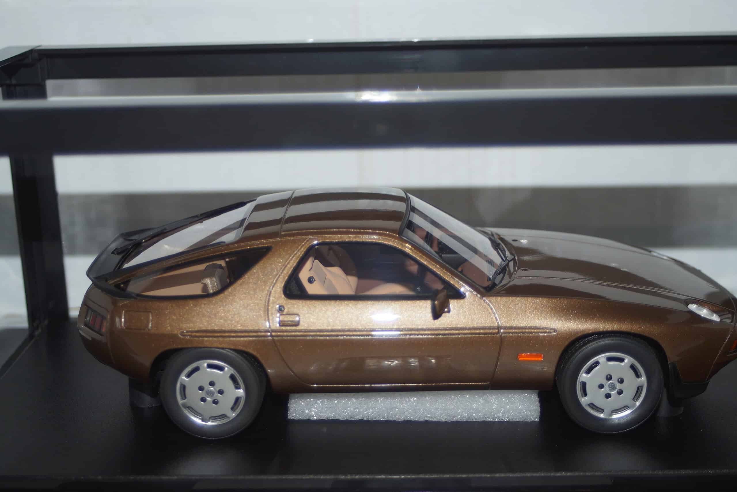 Gt spirit porsche 928s tobacco metallic 1:18 resin gt1005