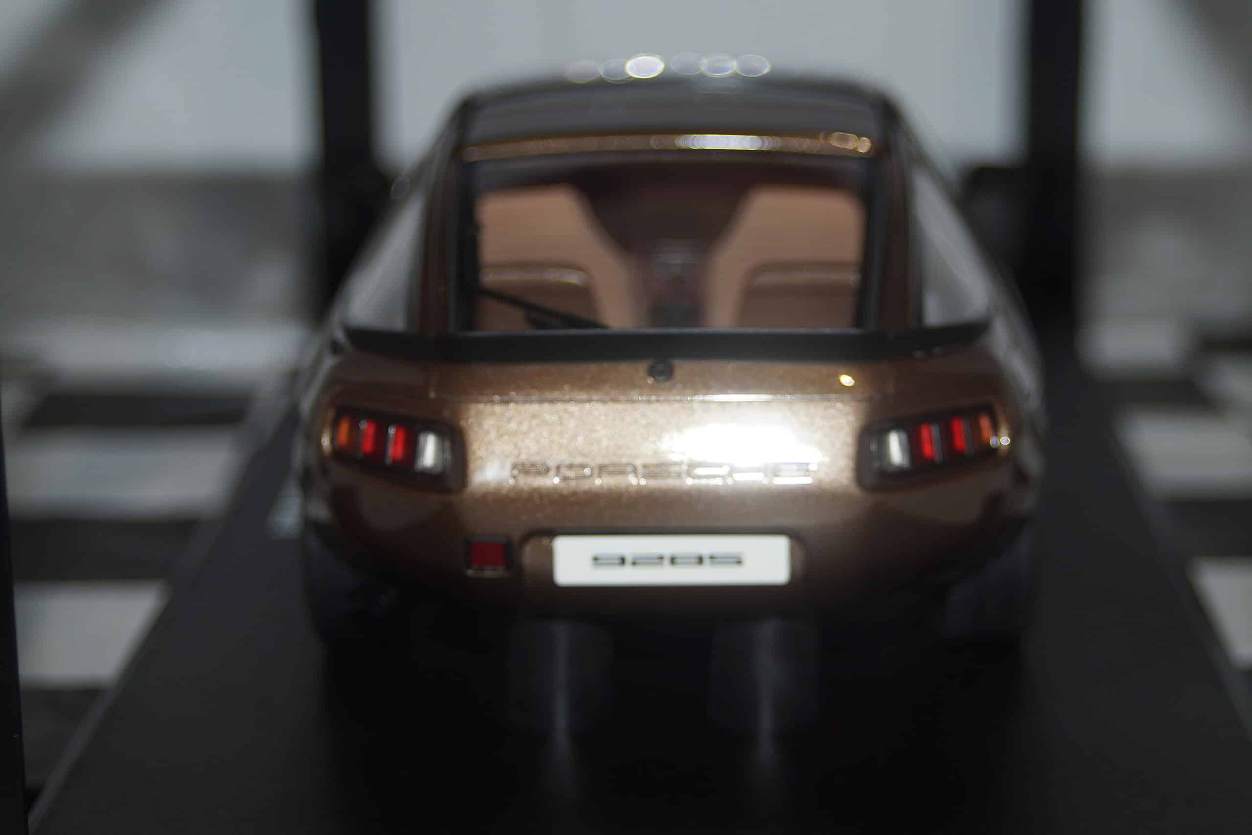 Gt spirit porsche 928s tobacco metallic 1:18 resin gt1005