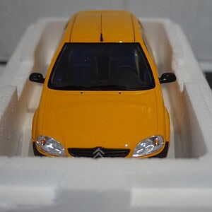 Otto citroen saxo 1.4 bic phase 2 orange mango 2000 1:18 ot1190