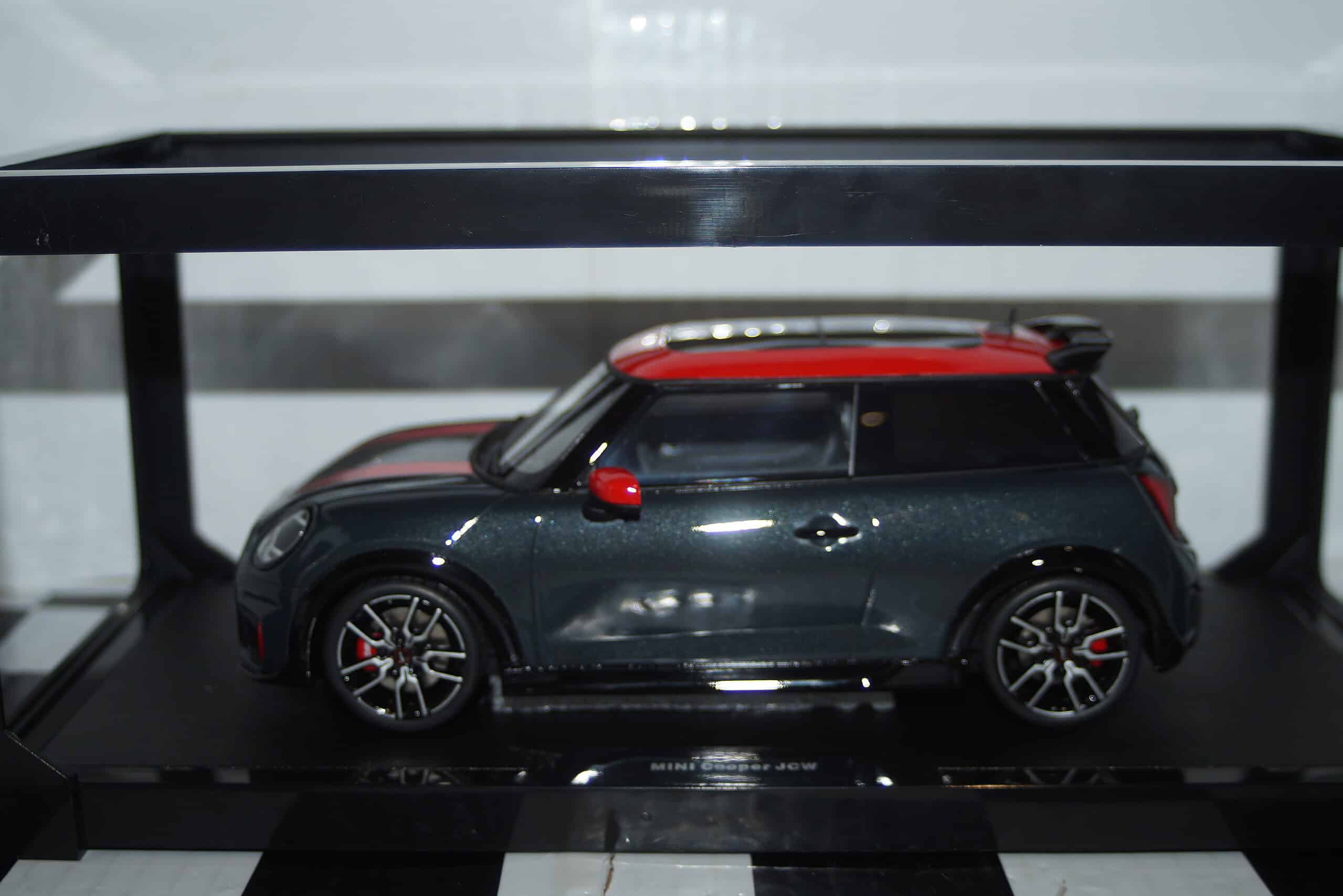 Otto mini cooper jcw legend grey 2024 1:18 ot1244