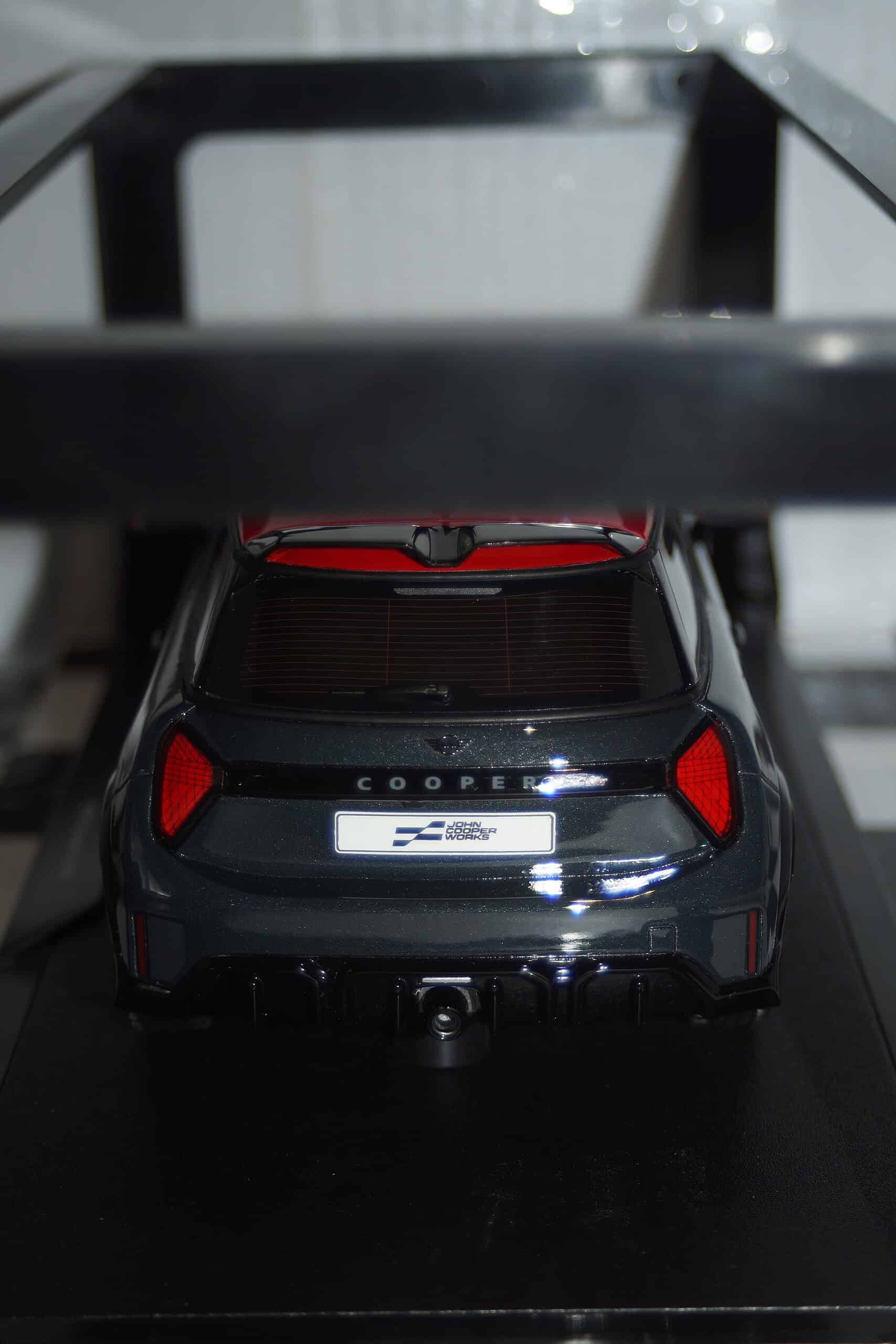 Otto mini cooper jcw legend grey 2024 1:18 ot1244