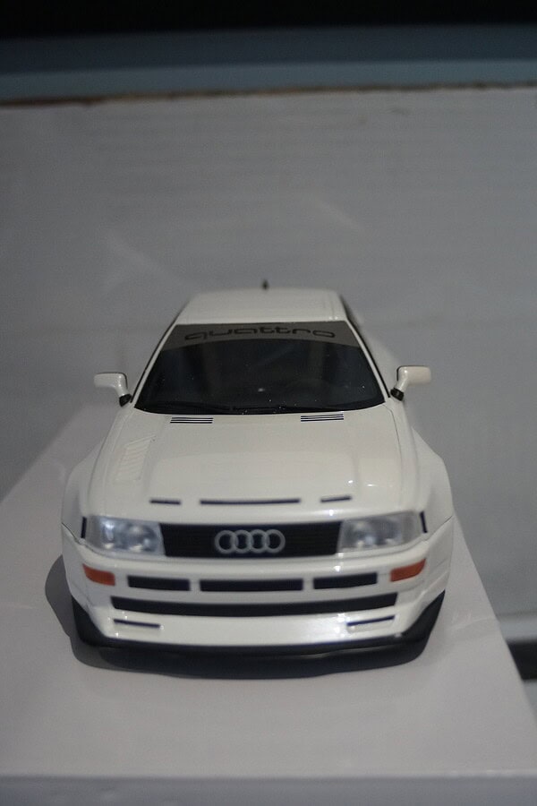 Otto audi 80 prior design white 1:18 resin ot913